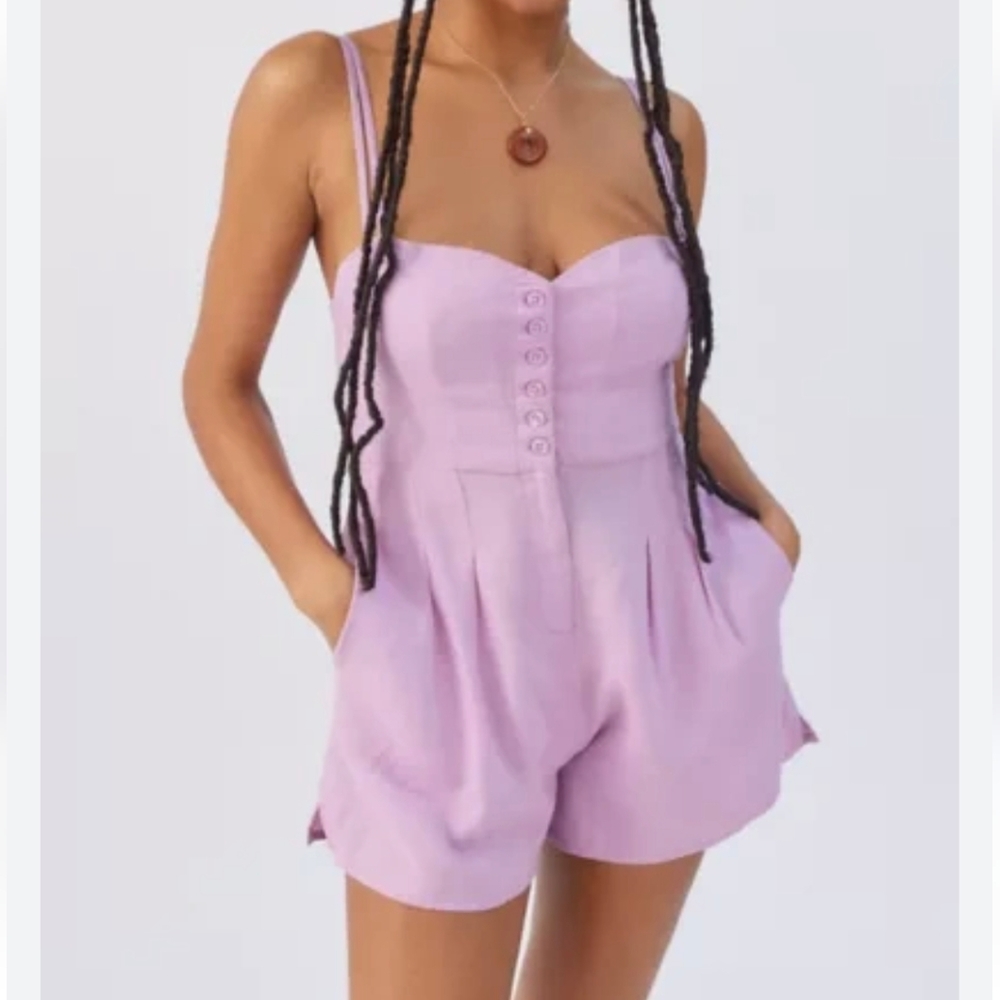 ❤️ Urban Outfittters Linen Romper